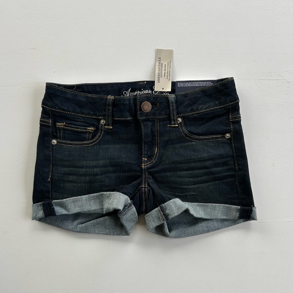 American Eagle Midi Cuffed Dark Blue Shorts Stretch Low Rise Women’s Size 4 NWT